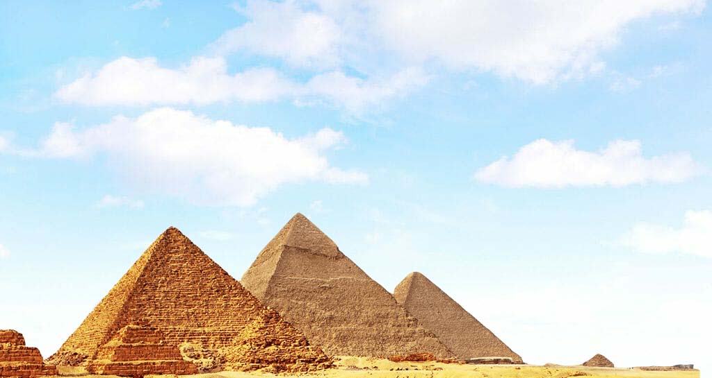 تحركات حكومية لتعزيز قدرة السياحة في مصر أمام التحديات الاخيرة