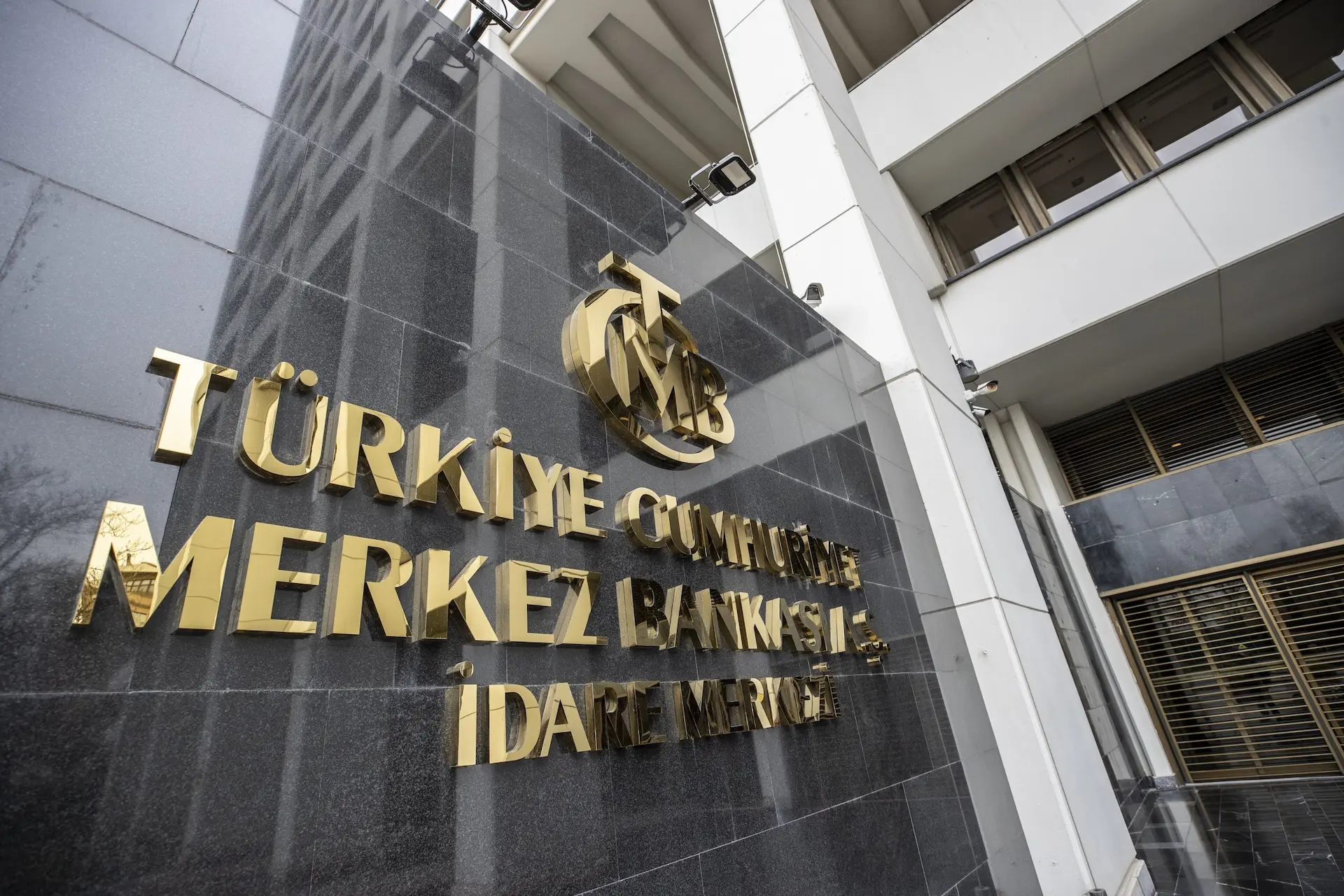 البنك المركزي التركي يرفع أسعار الفائدة