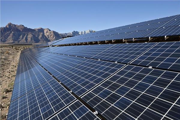 بدء تشغيل أكبر محطة للطاقة الشمسية في مدينة شرم الشيخ - Bloom Gate -بوابة  بلوم