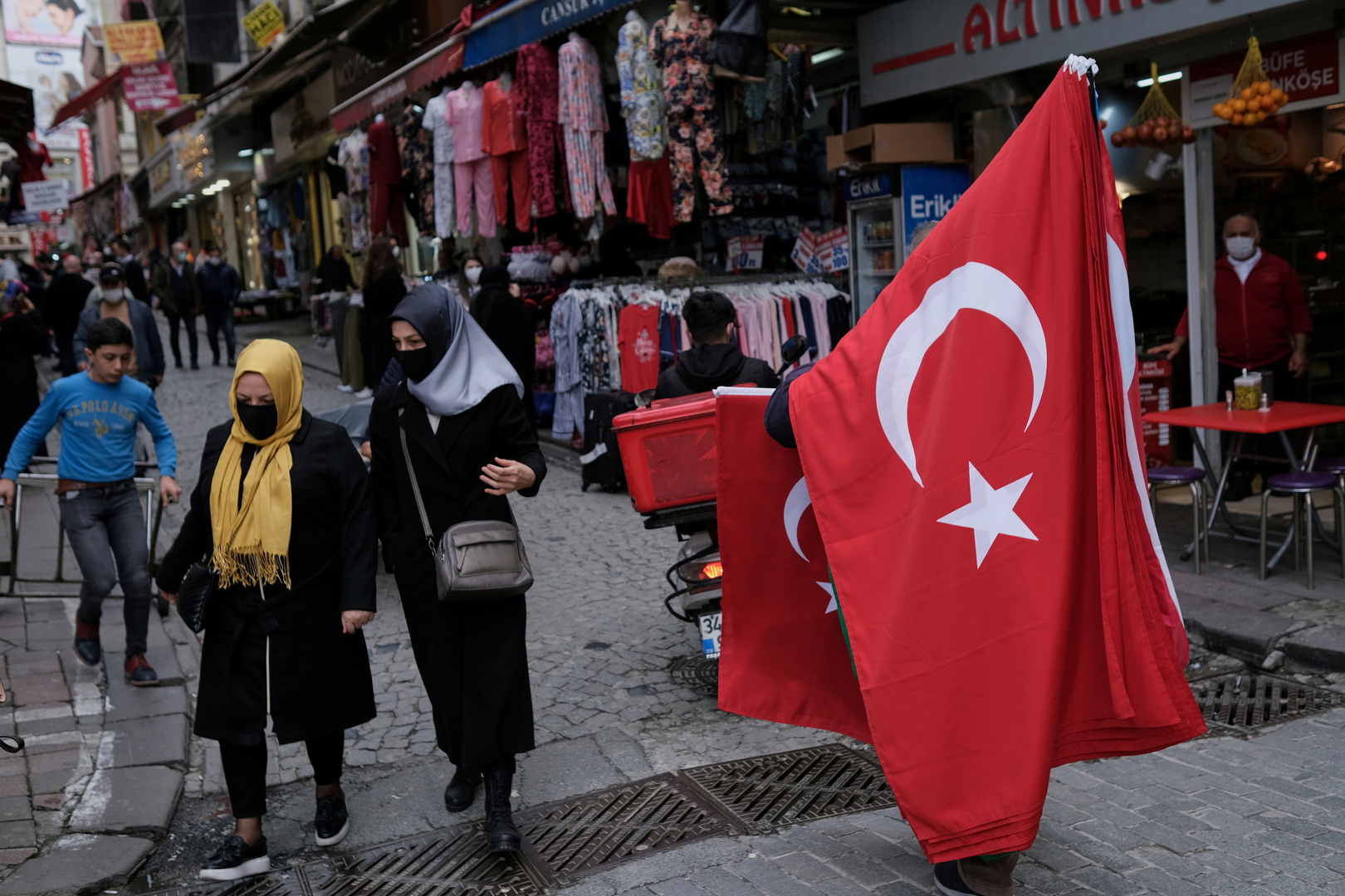 بناء احتياطيات تركيا من العملة الصعبة