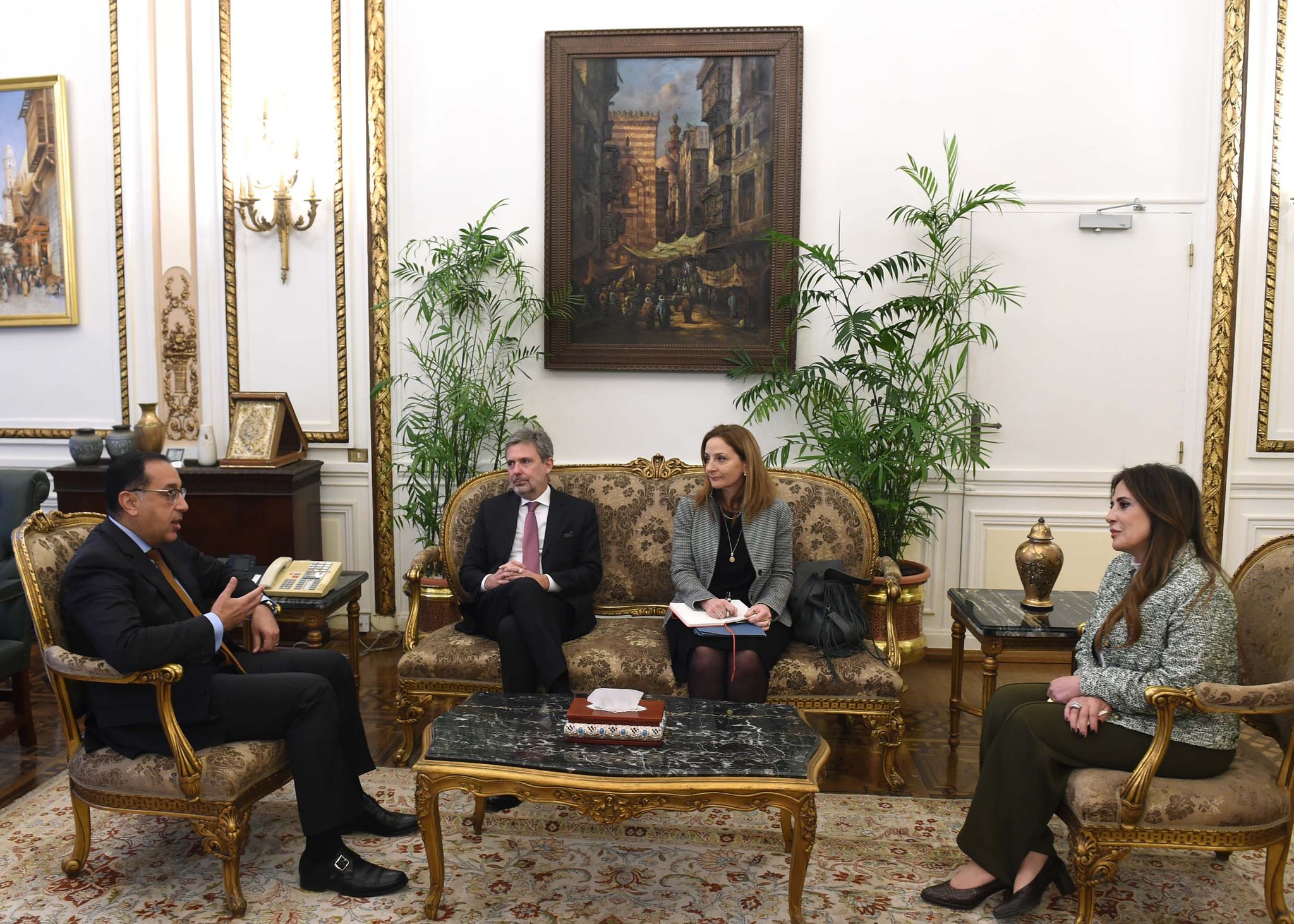 ميكيلي كواروني سفير إيطاليا في مصر ورئيس الوزراء مصطفى مدبولي