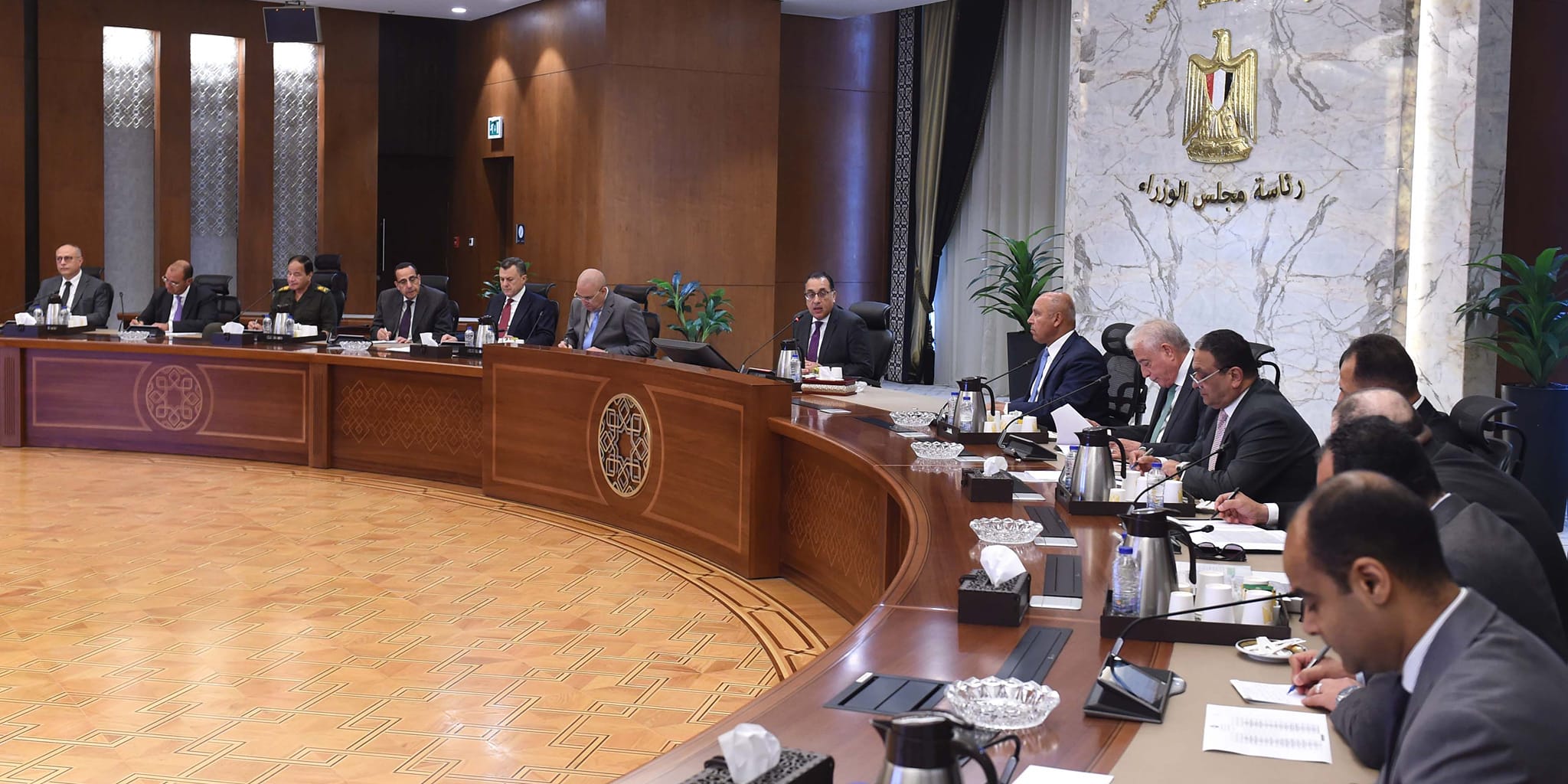 رئيس الوزراء مصطفى مدبولي ومسئولي عدد من الوزارات والجهات