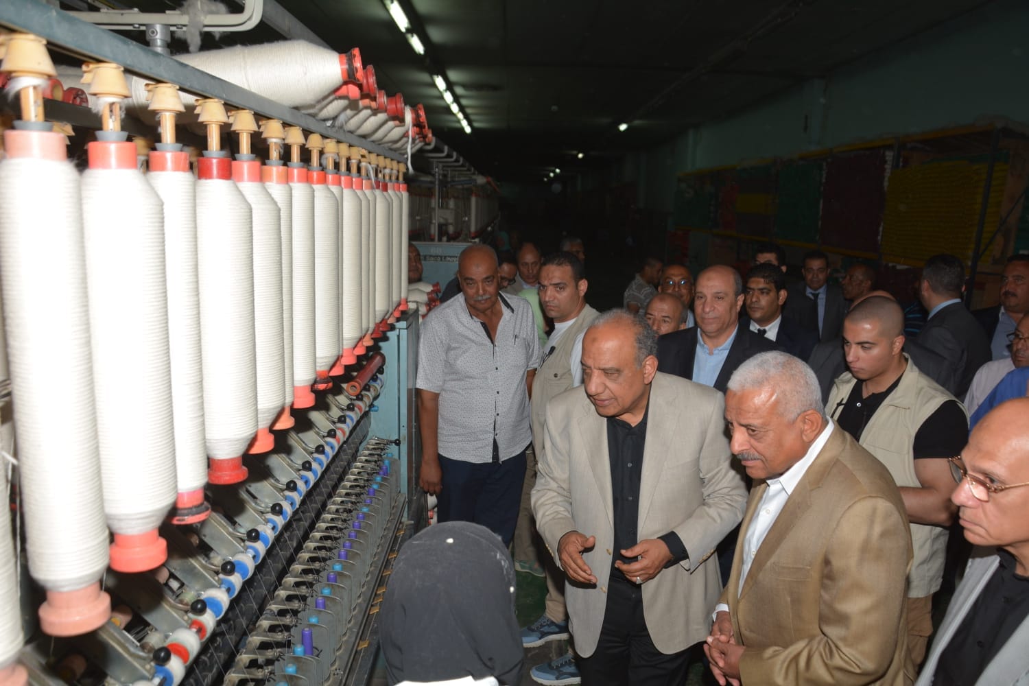 وزير قطاع الأعمال أحمد عصمت يتفقد مصنع النصر للأسمدة