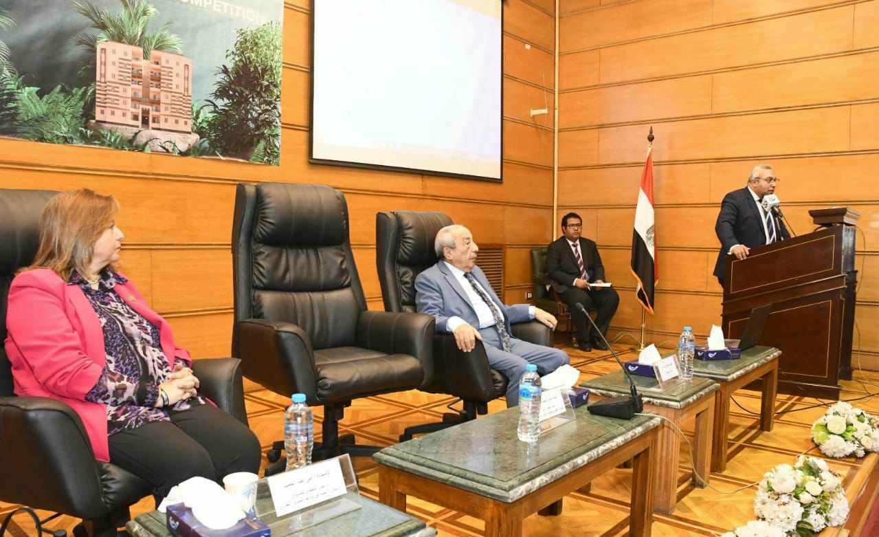 القومي لبحوث الإسكان يناقش خطة توفير الطاقة