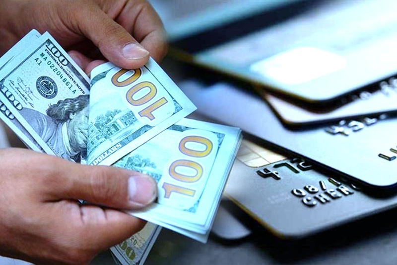 تغير مستمر في اشتراطات معاملات الدولار عبر بطاقات الائتمان في مصر