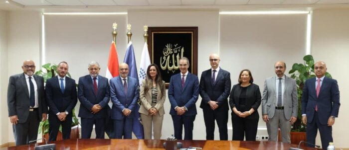 عمرو طلعت وزير الاتصالات