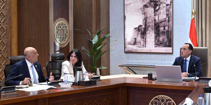 رئيس الوزراء والرئيس التنفيذي لجهاز تنمية المشروعات