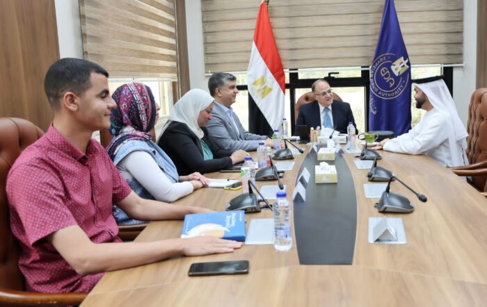 جانب من لقاء رئيس هيئة الدواء